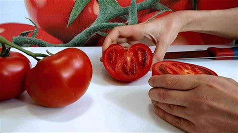 Как правильно извлечь семена из помидора?