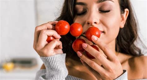 Как правильно поливать помидоры сколько раз в неделю?