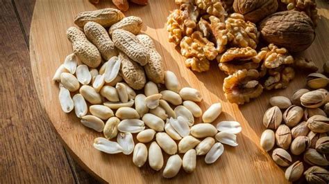 Как правильно замачивать орехи перед употреблением?